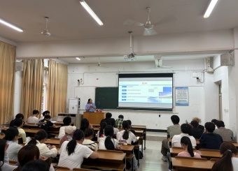 “金智启航 融筑梦想”——经济管理学院开展2026级经济与金融专业新生入学教育