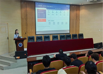 财智启新 筑梦远航 —— 经济管理学院开展26级新生入学专业教育活动